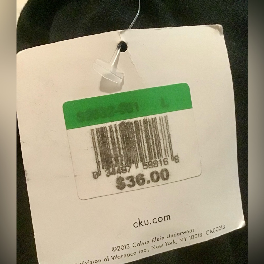 NWT CALVIN KLEIN SLEEPWEAR TOP. LOOKING FOR SOMETHING COOL & COMFY TO ZZZZ IN?💞 - Picture 5 of 9